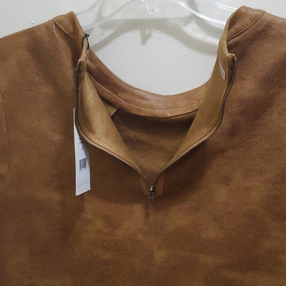 🆕 WAVERLY GREY - NWT CARAMEL TOP - Picture 6 of 7